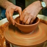 tournage d'un pot poterie -poterie - Atap Aubagne